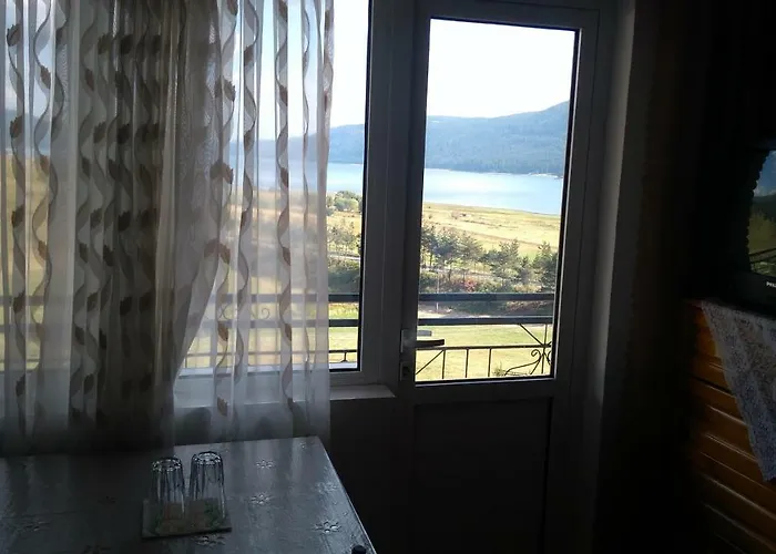 айрови Vendégház *