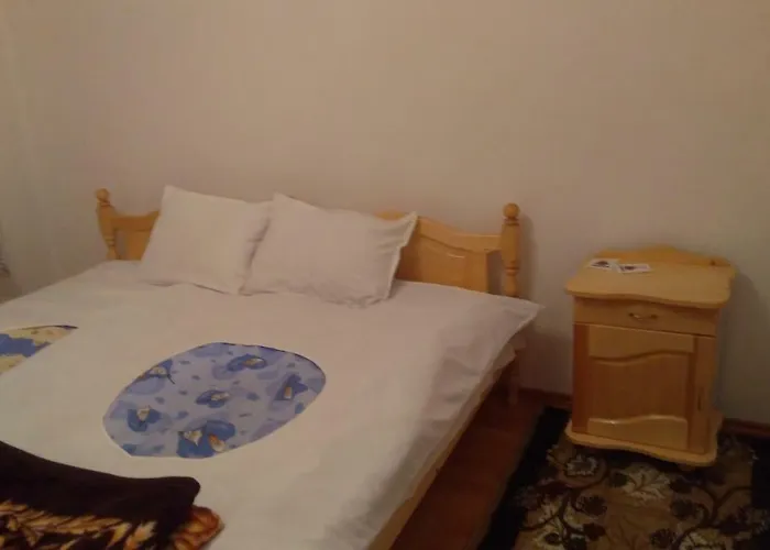 айрови * Szarnica